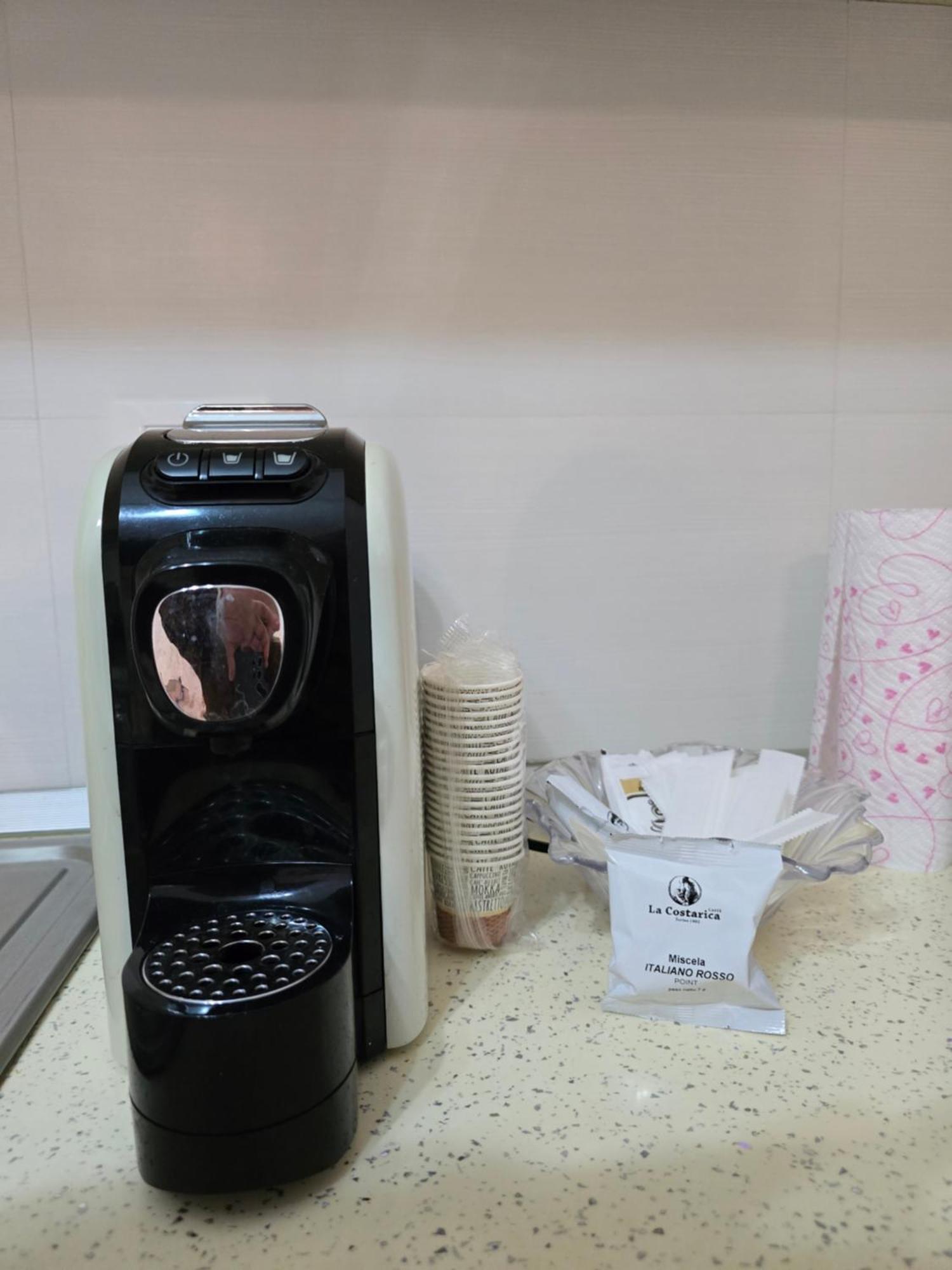 Modern , Quiet , Family Friendly & Fully Furnished Apartment Vlorë エクステリア 写真