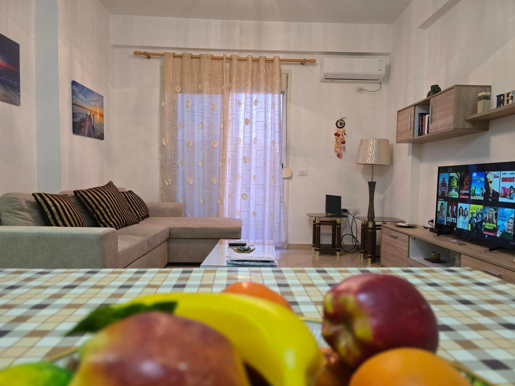 Modern , Quiet , Family Friendly & Fully Furnished Apartment Vlorë エクステリア 写真